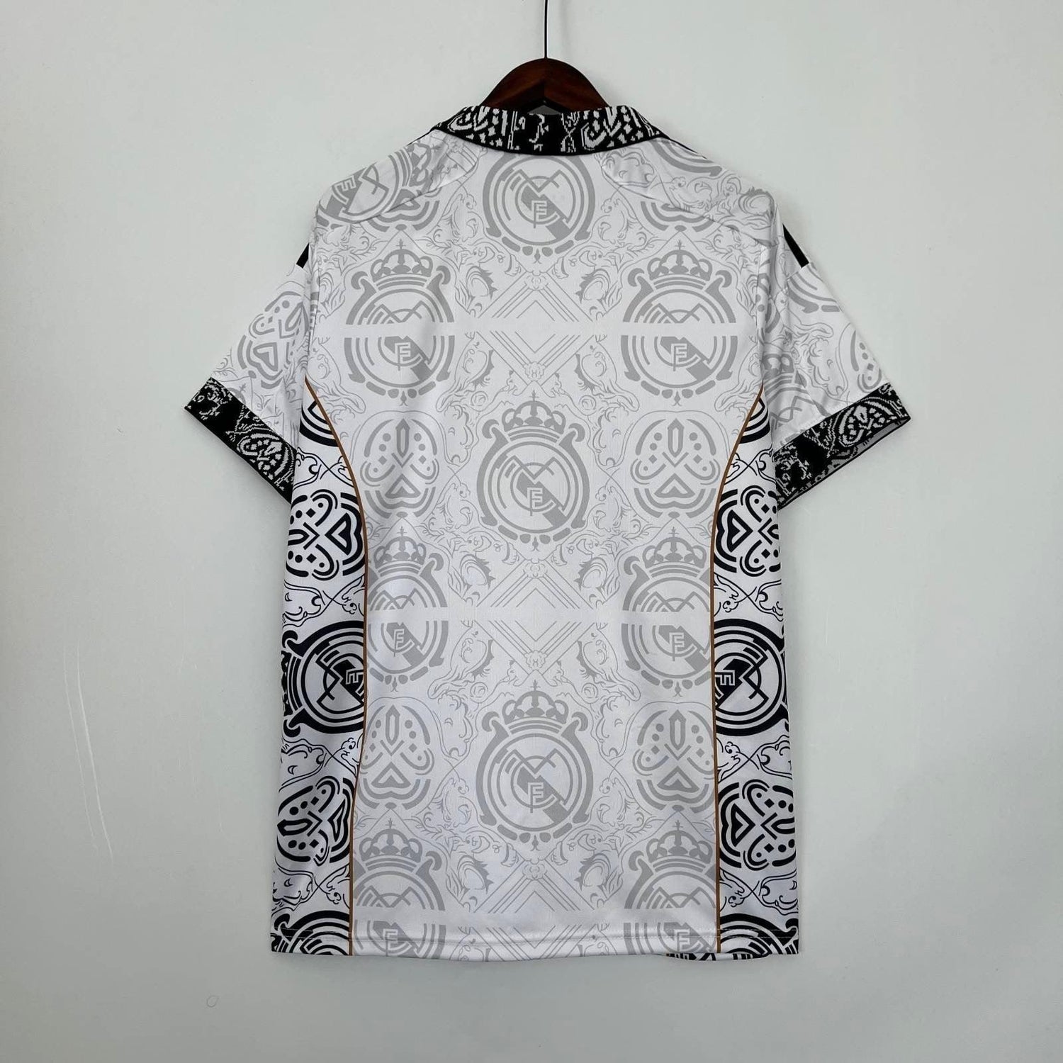 Real Madrid &quot;Imperial Elegance&quot; Jersey Kit Backside - Keystreetwear