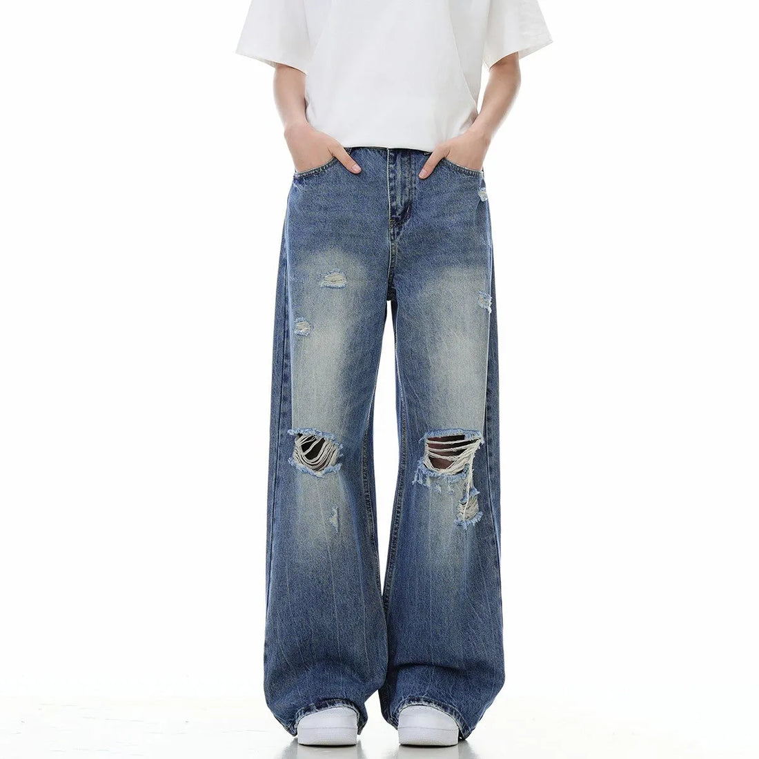 High Street Ripped Slight Baggy Jeans