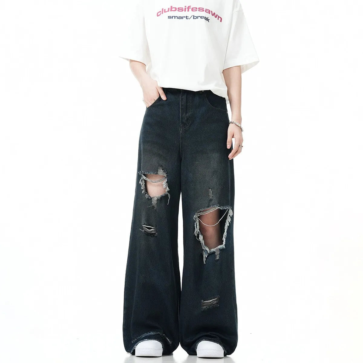 Wide Rip Baggy Jeans